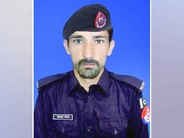 tonic; A police constable was killed by firing in a crowded market Constable Riyaz Gul who died in firing