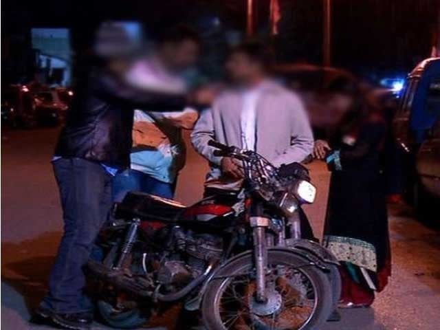 A robber who snatched a motorcycle from a citizen in Islamabad died in an accident