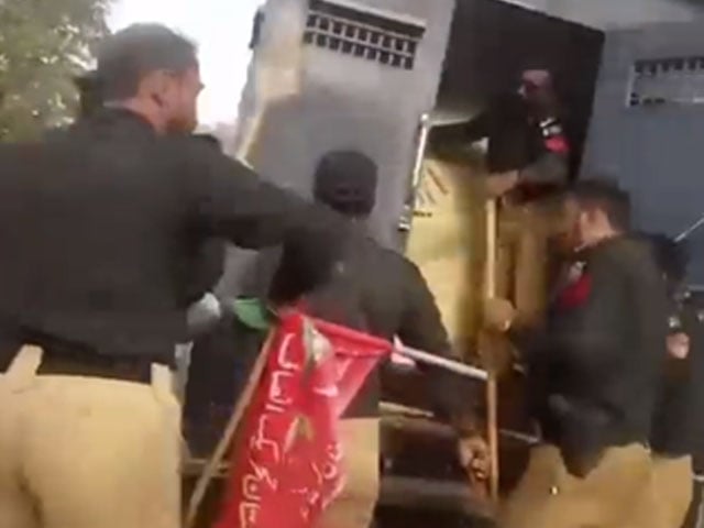 Crackdown on PTI rally in Karachi, more than 60 workers arrested