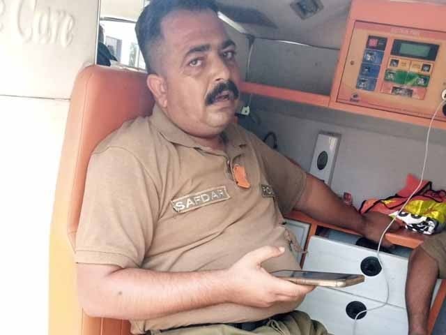 Stray dog attacks in Rawalpindi police lines, 3 officers injured Photo: Rawalpindi Police