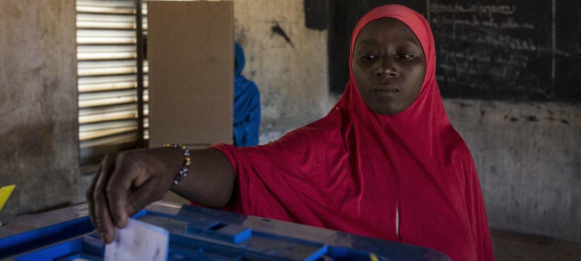 A woman casts her vote during the 2018 election in Mali. UN chief Antonio Guterres said credible elections are vital for robust democracies together with the rule of law. A woman casts her vote during the 2018 election in Mali. UN chief Antonio Guterres said credible elections are vital for robust democracies together with the rule of law.