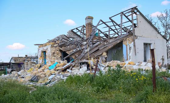 Top UN aid official in Ukraine deplores latest wave of ‘massive Russian attacks’