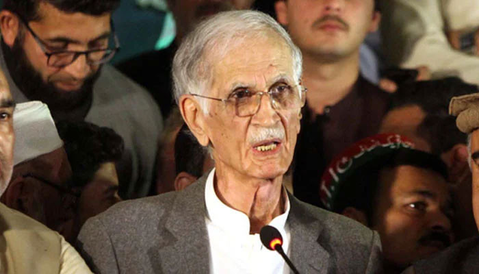 Chairman PTI wanted to be the ruler of the country for life., Pervez Khattak