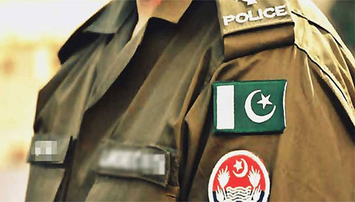 In Gujranwala, the SHO reached for help on the call of a starving girl