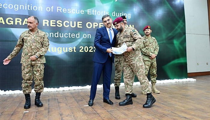 Nation's greetings to the rescue participants in Batagram