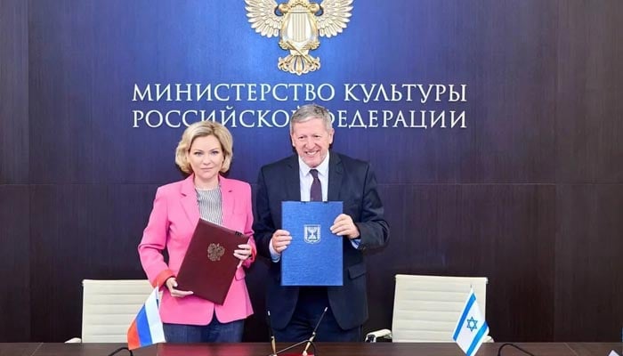 After 15 years of efforts, Israel and Russia sign a joint film production agreement After 15 years of efforts, Israel and Russia sign a joint film production agreement