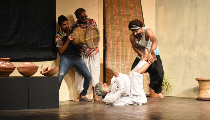 On the sixth day of the Pakistan Theater Festival, 'Tealim-e Balghan' was presented at the Arts Council Students performing their art - Photo: Arts Council Karachi