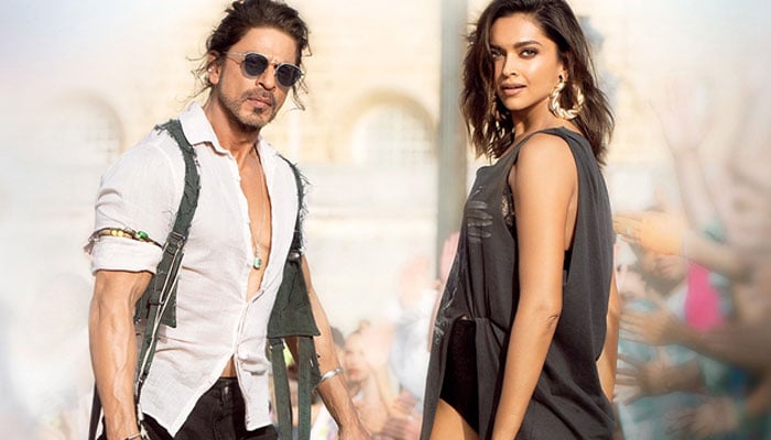 Shah Rukh Khan tells the interesting story of casting Deepika as his 'mother' File photo