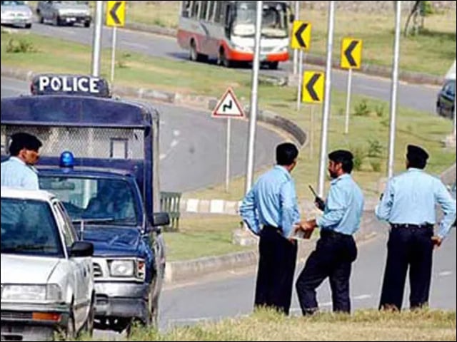 Contempt of court action; Officers not given right of defense, Islamabad Police