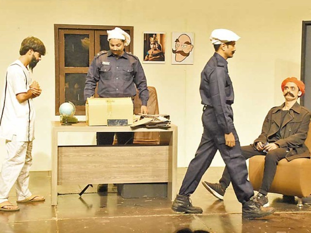 Pakistan Theater Festival; Theater "The Police" presented in Urdu 2 The interesting and complex story was highly appreciated by the audience. Photo: Express