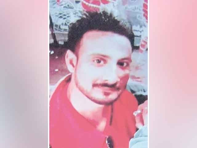 Karachi; A mother of 3 children who married after getting divorced was killed at the doorstep of the house The deceased Farhan had applied to the police regarding the threats