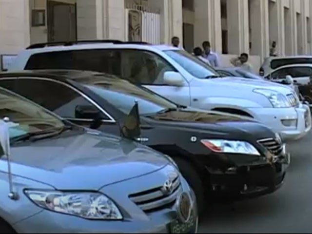 Consideration of filing cases against former ministers who did not return the vehicles