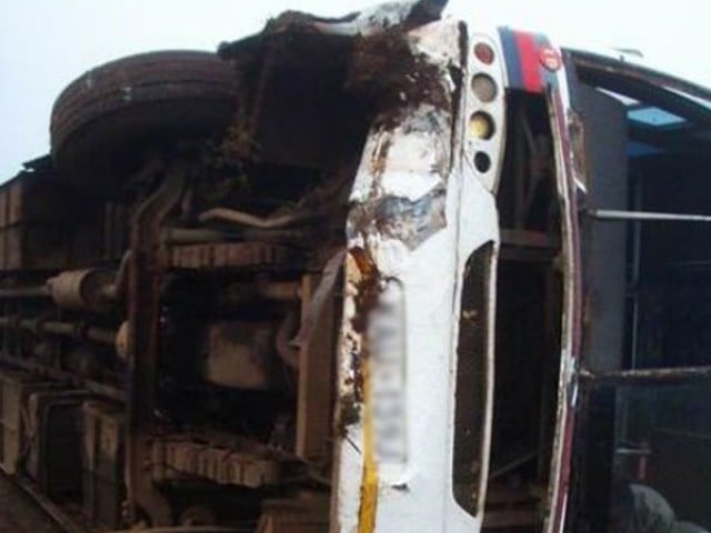 Nowshera; 4 people died in the passenger bus accident The injured passenger bus coach was going to Peshawar from Lahore, rescue sources said. Photo: File