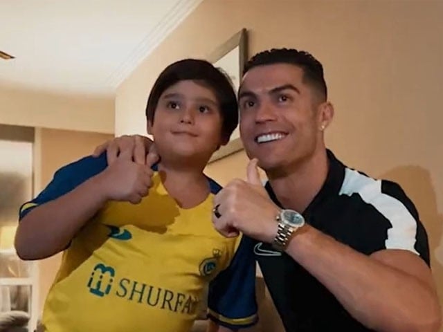After the crying video went viral, the young fan was made to meet Ronaldo Photo: Video Grab