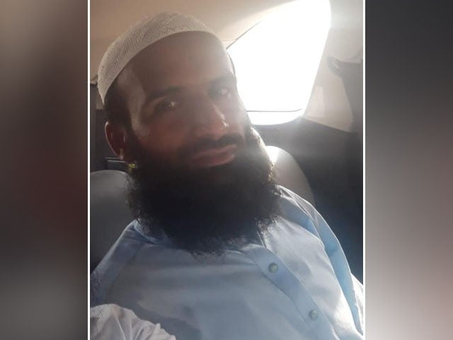 A cleric was martyred by unknown terrorists in Karachi Photograph of the victim (Photo: Express)