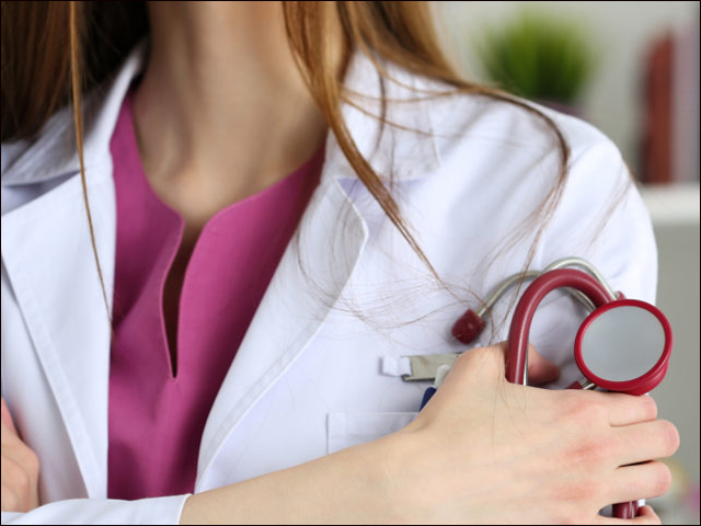 35% of women doctors are not employed in Pakistan, Gallup survey