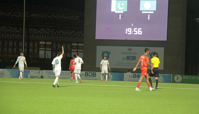 Bangladesh beat Pakistan 1-2 in the semi-final