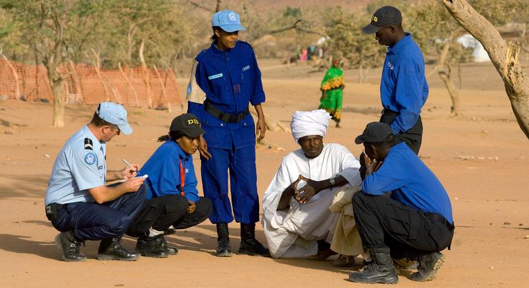 More women police means ‘safer future for everyone’: Guterres