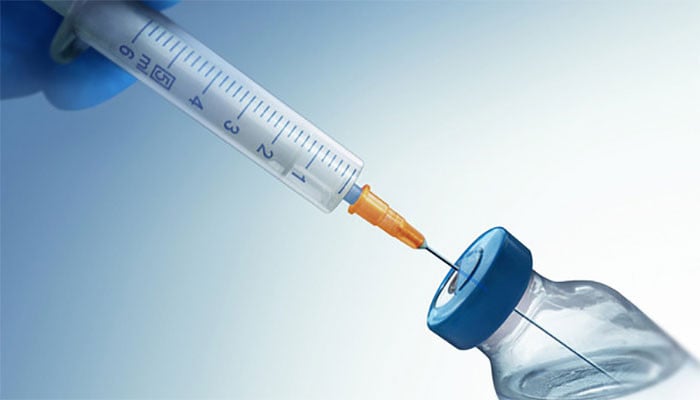 Vision of 40 diabetic patients affected by non-standard injection in Lahore