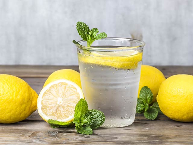 Your guarantor of health, lemon water