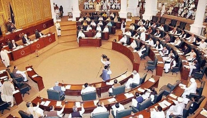 The caretaker KPK government will present the development budget for the next 4 months today ---File photo