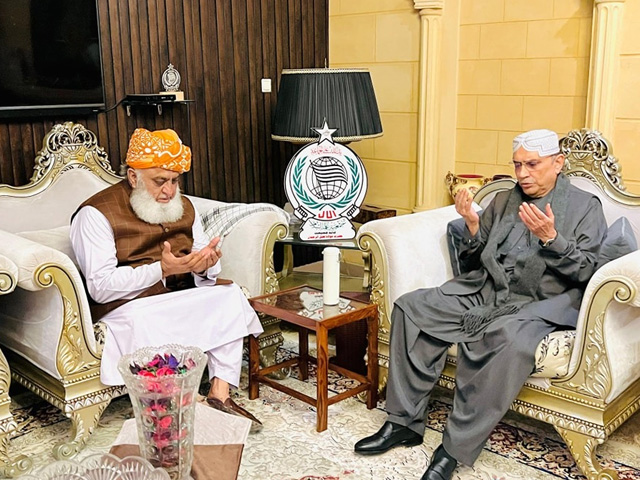 Important meeting of Asif Zardari with Maulana Fazlur Rehman