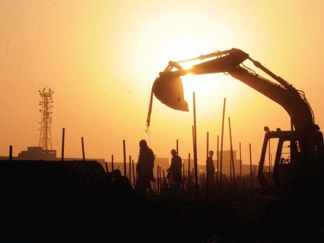 Ban on new development schemes, Karachi's development stopped