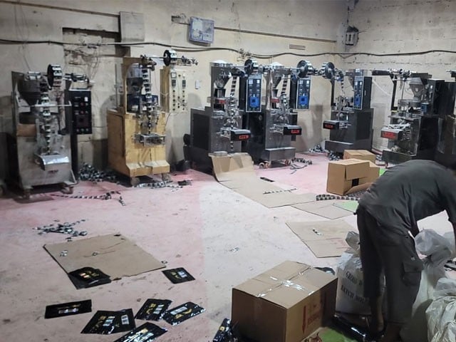 Gutka factory raided in Karachi, 14 employees arrested, gutka worth crores recovered The exported goods included 16 machines, plastic granules, blisters and chemicals