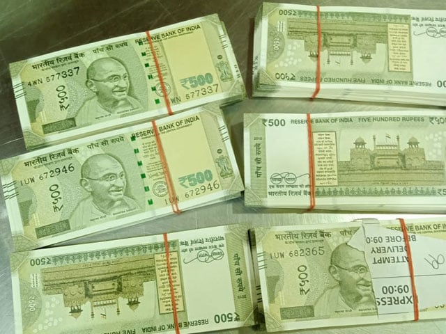 An attempt to smuggle Indian currency to Nepal under the guise of books failed