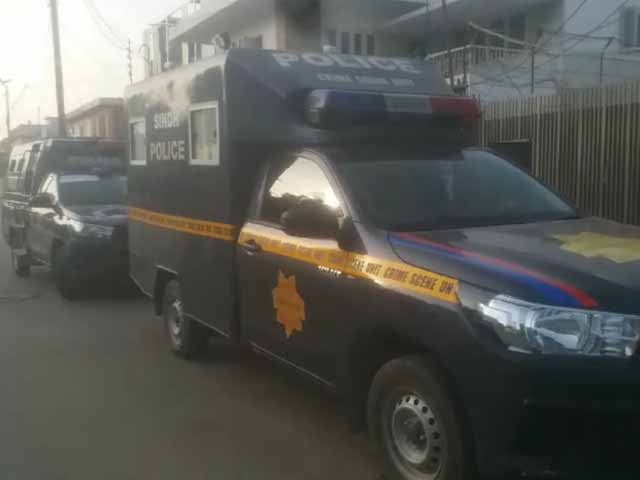 Karachi;  The owner foiled the robbery attempt in the bungalow by firing