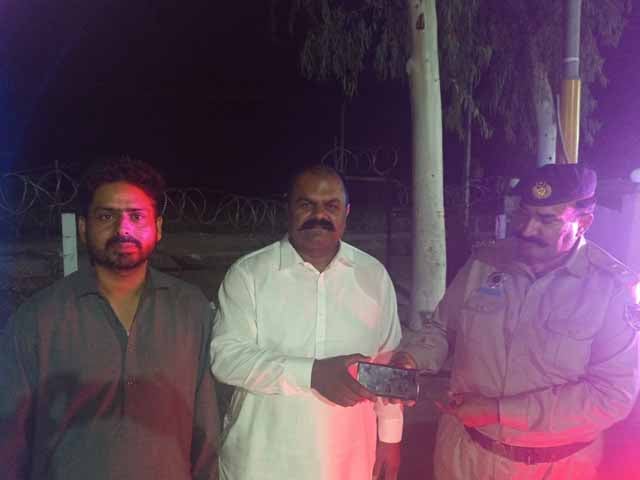 Motorway police returned the mobile phone worth lakhs of rupees to the owner