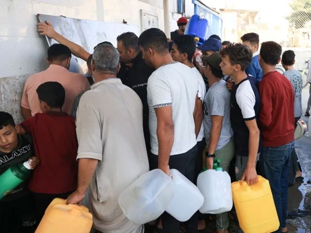 Water becomes a matter of life and death in Gaza, UN Israel is not allowing humanitarian aid into Gaza, while fuel and electricity cuts shut down water plants.