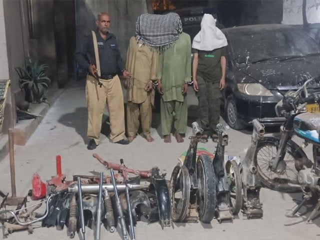3 members of the gang involved in motorcycle lifting arrested —Photo: Express News