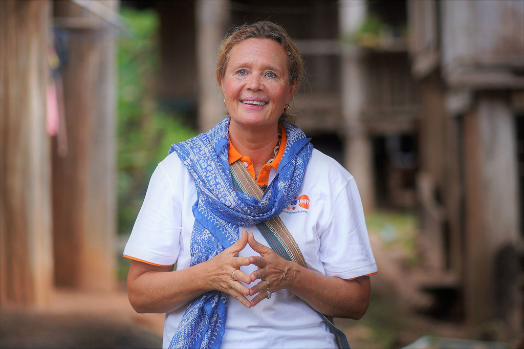Asa Torkelsson, Country Director of UNFPA Thailand, visits a local community in a remote area of northern Thailand. Asa Torkelsson, Country Director of UNFPA Thailand, visits a local community in a remote area of northern Thailand.