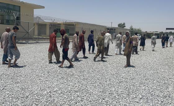World News in Brief, Afghanistan rights abuses, Sudan crisis deepens, Australia votes no
