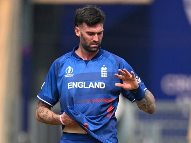 Big blow to England, key bowler out of World Cup