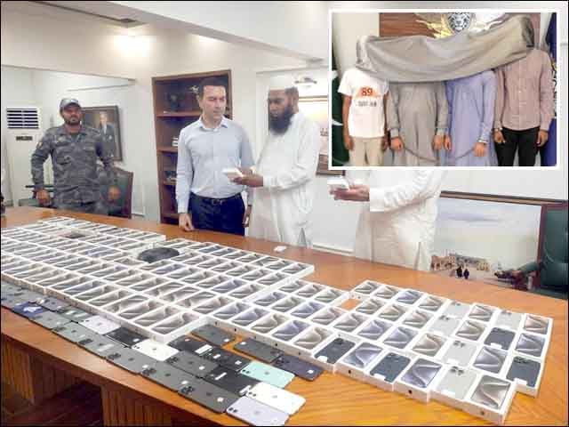 Karachi Airport;  Attempt to smuggle iPhones worth 13 crores failed