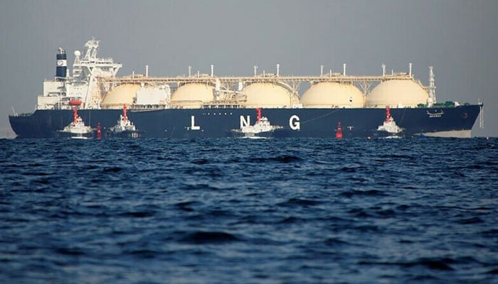 Pakistan received three bids for delivery of two LNG cargoes in December