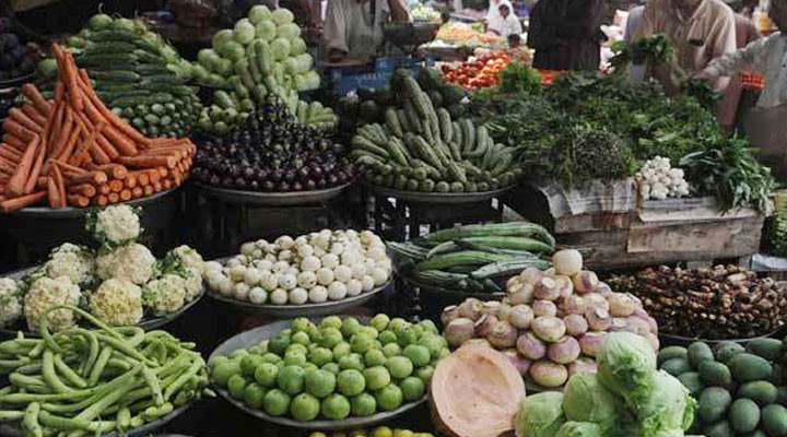 The prices of vegetables in Karachi started talking to the sky