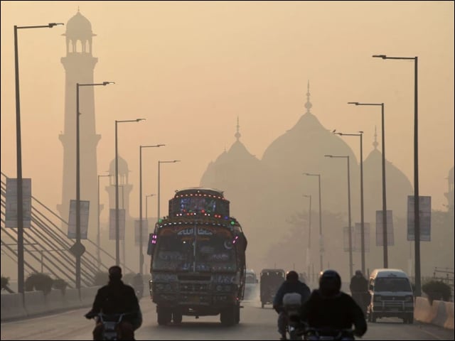 Instructions for immediate implementation of smog emergency in Lahore