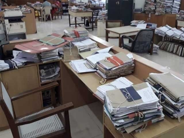 Initiation of departmental action against corrupt officers of Sindh Finance Department The inquiry was launched into allegations of corruption, incompetence and dereliction of duty of Rs 34 crore (Photo File).