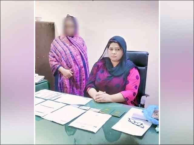 A woman who smuggled women to Oman for sexual harassment under the guise of employment was arrested The leader of the gang was arrested in a raid