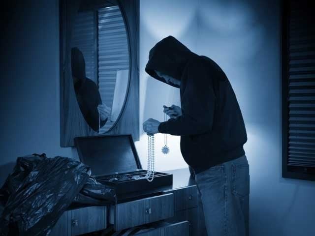 Thieves broke the window of the house and stole goods worth 57 lakhs