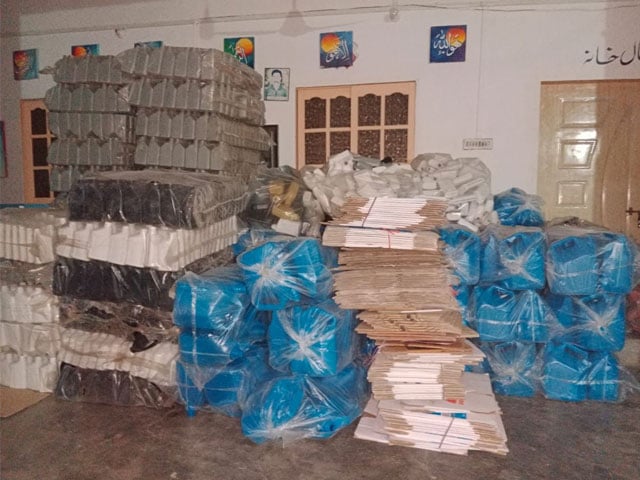 Karachi Police raid fake engine oil warehouse