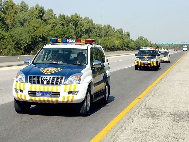 Lahore;  Motorway police recovered heroin worth 7 crores and arrested two accused