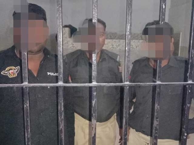 3 officials including a sub-inspector arrested for harassing registered foreigners in Karachi Photo Express News