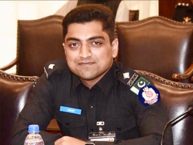 DSP arrested in robbery incident in Karachi suspended