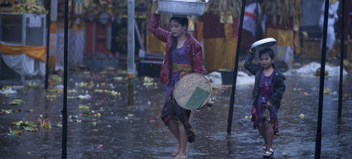 Climate change lead to heavier rainfall, putting communities at risk of floods.