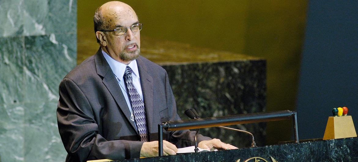 Samuel R. Insanally addressing the General Assembly. Samuel R. Insanally addressing the General Assembly.