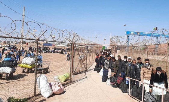 Desperate Afghan returnees from Pakistan face uncertain future: IOM